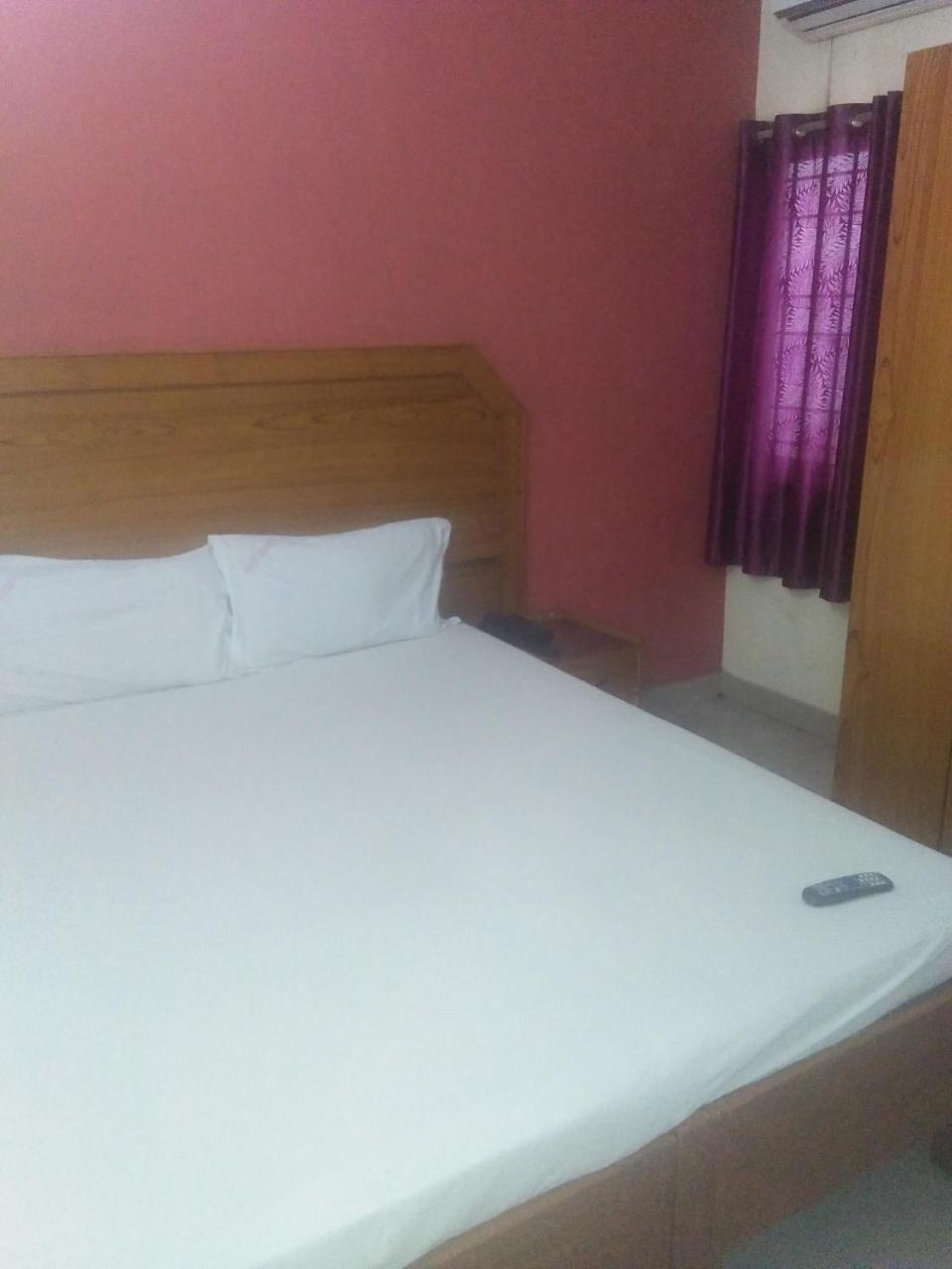 Hotel Al Salama Guest House-only For Indians Chennai